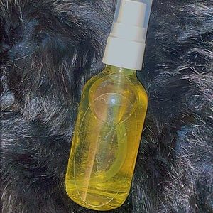 Empressive Skin light weight body oil